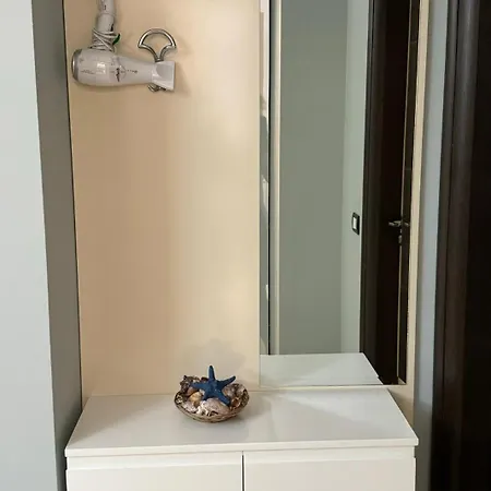 Apartment H